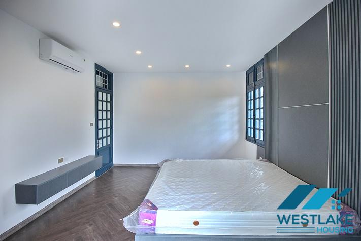 Cho Thuê Căn Hộ 2 Phòng Ngủ Rộng Đẹp, Sáng Thoáng View Hồ Tại Xuân Diệu, Tây Hồ, Hà Nội
