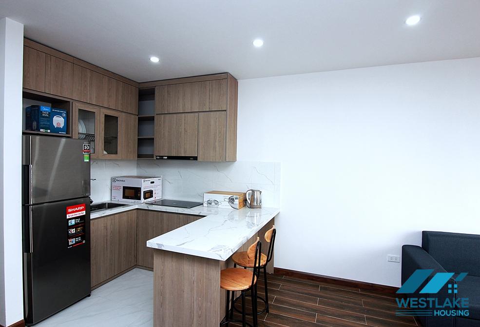 Cho Thuê Căn Hộ 1 Phòng Ngủ Mới Xây, Ban Công Rộng Sáng Thoáng Tại Phố Tô Ngọc Vân, Tây Hồ, Hà Nội.