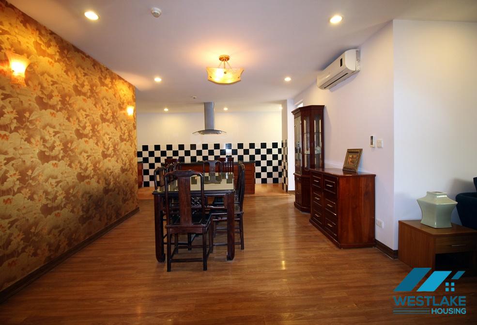 Cho thuê căn hộ 3 phòng ngủ siêu rộng tại Ciputra, Tây Hồ – 240m², nội thất đầy đủ, ánh sáng tự nhiên