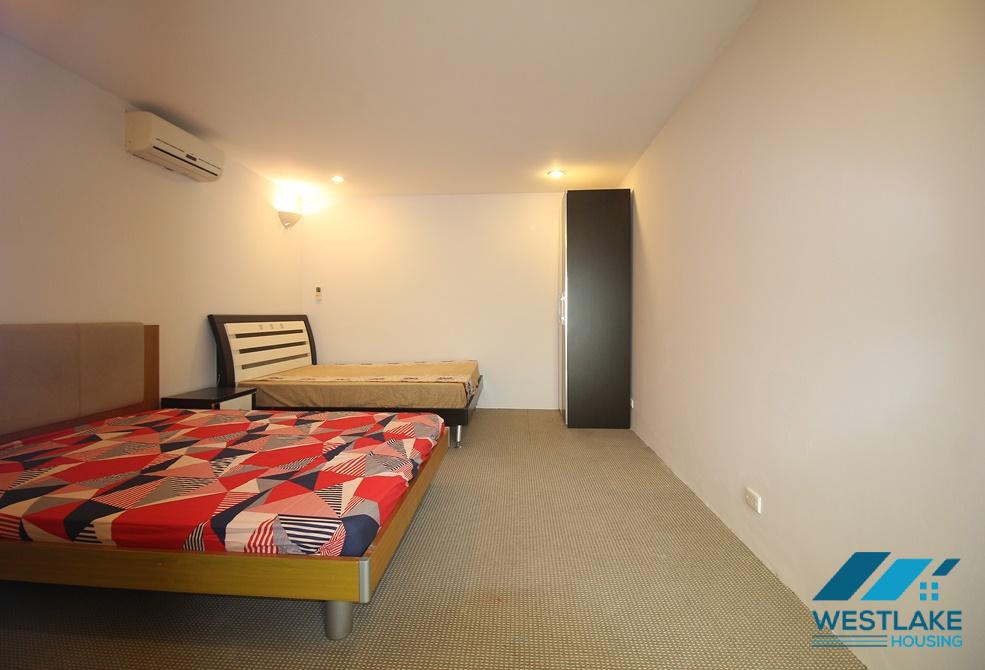 Cho thuê căn hộ 3 phòng ngủ siêu rộng tại Ciputra, Tây Hồ – 240m², nội thất đầy đủ, ánh sáng tự nhiên