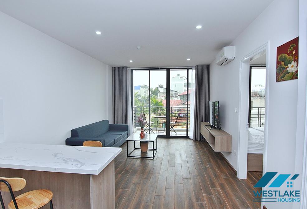 Cho Thuê Căn Hộ 1 Phòng Ngủ Thiết Kế Hiện Đại, Ban Công Rộng Thoáng Tại Tô Ngọc Vân Tây Hồ, Hà Nội