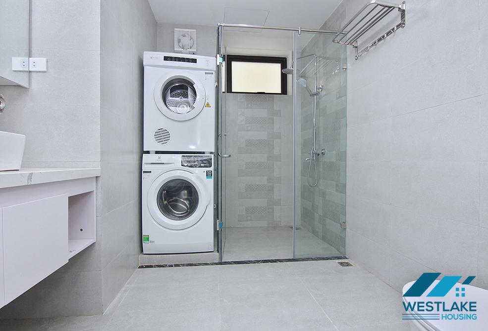 Cho Thuê Căn Hộ 1 Phòng Ngủ Thiết Kế Hiện Đại, Ban Công Rộng Thoáng Tại Tô Ngọc Vân Tây Hồ, Hà Nội