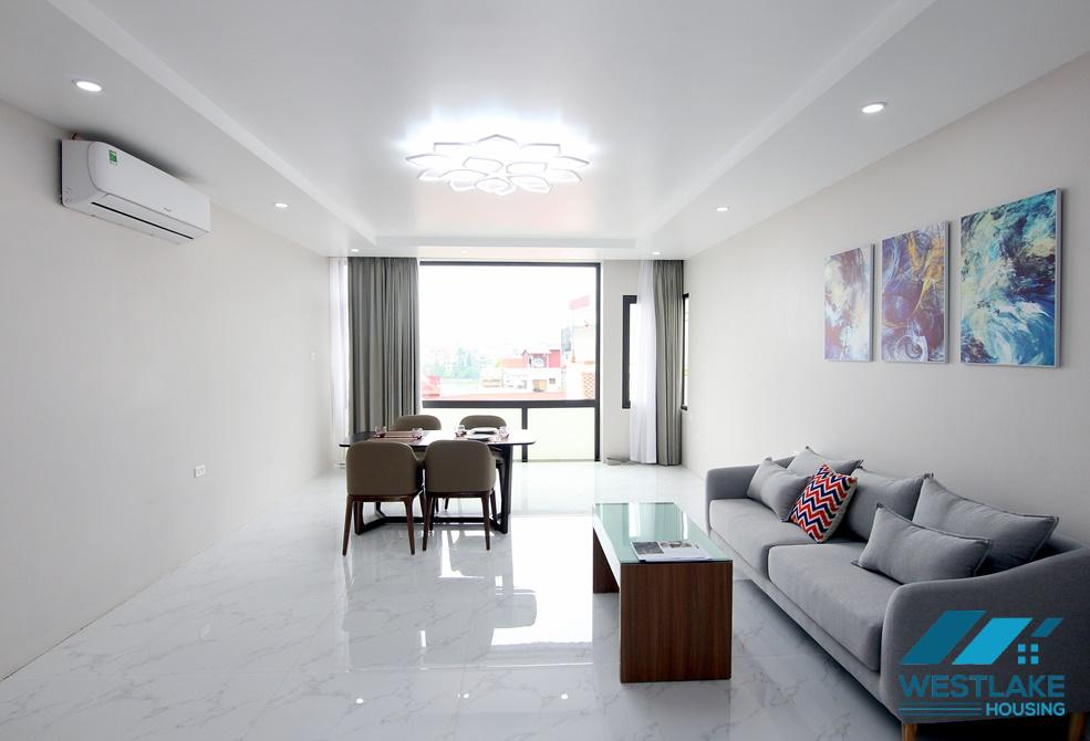 A super spacious 1 bedroom apartment for rent in Xuan Dieu, Tay Ho