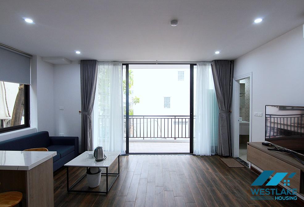 Căn Hộ 1 Phòng Ngủ Thiết Kế Đẹp, Ban Công, Ánh Sáng Tự Nhiên Tốt Cho Thuê Tại Tây Hồ, Hà Nội