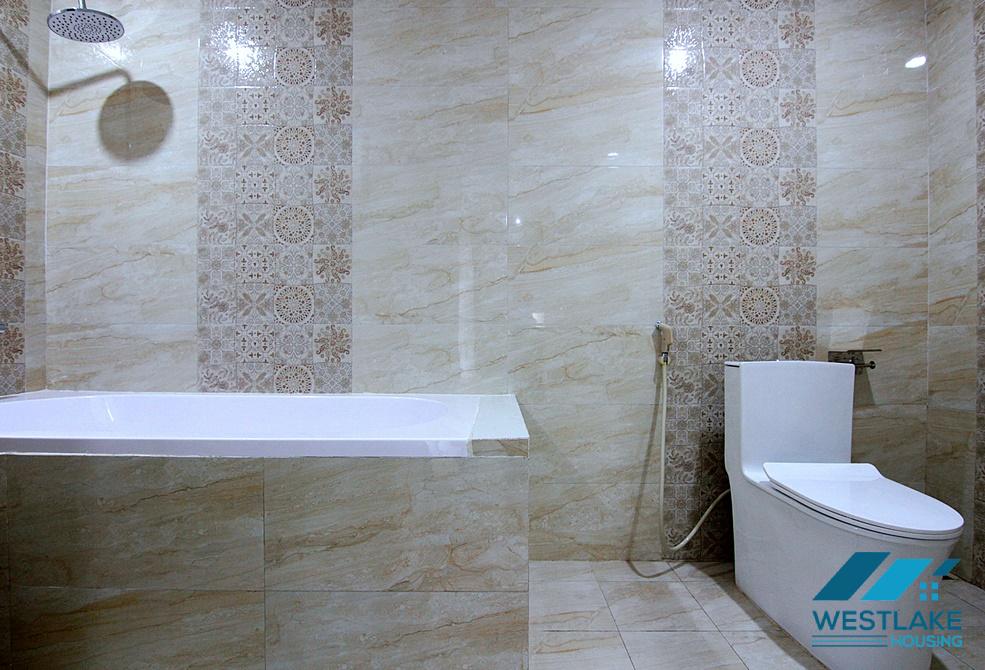 Căn Hộ 1 Phòng Ngủ Thiết Kế Đẹp, Ban Công, Ánh Sáng Tự Nhiên Tốt Cho Thuê Tại Tây Hồ, Hà Nội