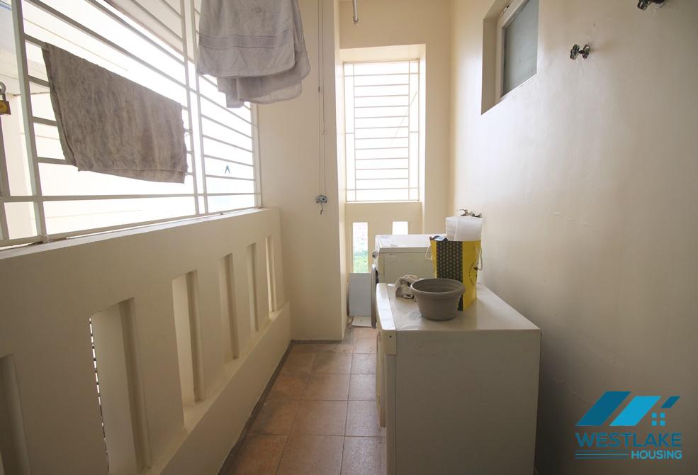 CHO THUÊ CĂN HỘ 3 PHÒNG NGỦ FULL NỘI THẤT TẠI TÒA E – CIPUTRA, HÀ NỘI