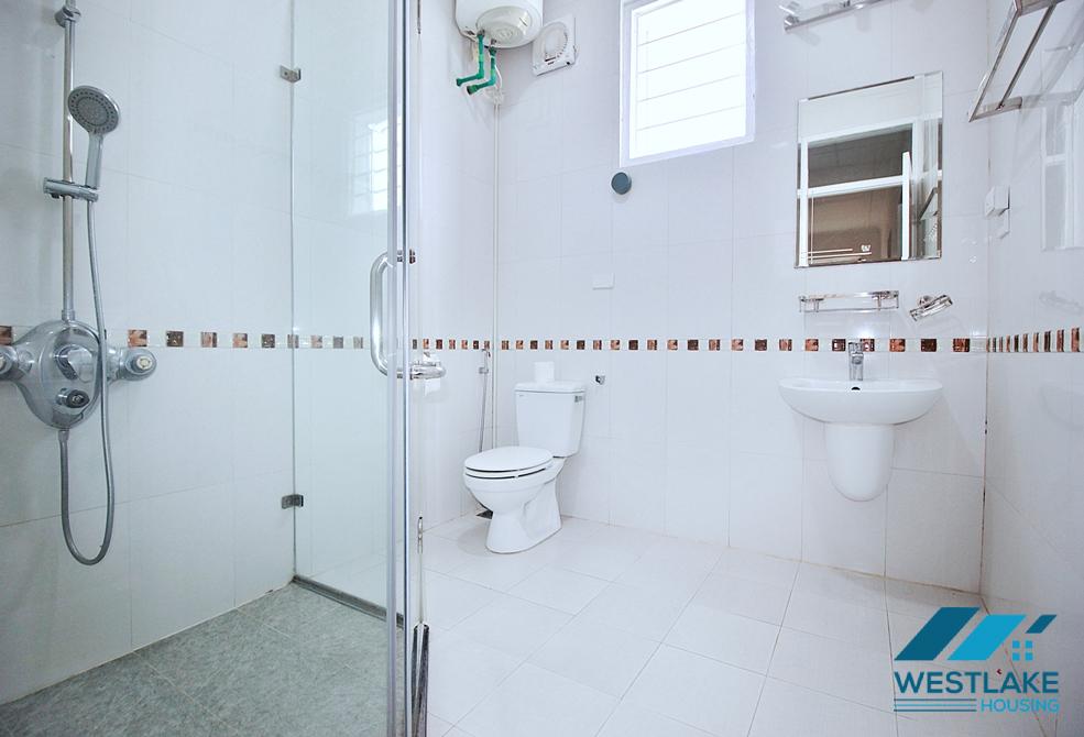 Nhà 5 Phòng Ngủ Sân Vườn Rộng, Thoáng Mát Cho Thuê Tại Phố Tô Ngọc Vân, Phường Tây Hồ, Hà Nội