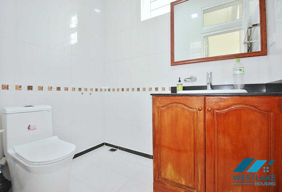 Nhà 5 Phòng Ngủ Sân Vườn Rộng, Thoáng Mát Cho Thuê Tại Phố Tô Ngọc Vân, Phường Tây Hồ, Hà Nội