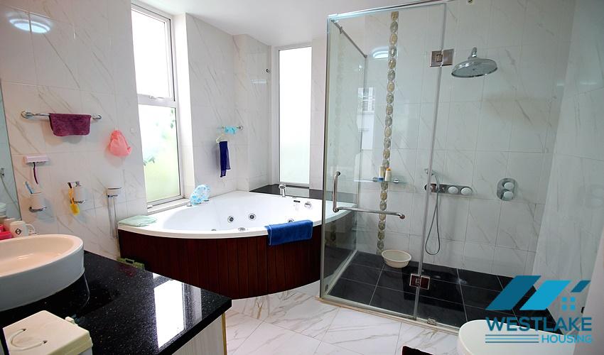 Cho Thuê Nhà 3 Phòng Ngủ Rộng Đẹp, Hiện Đại, Chất lượng Tại Khu Vực Tây Hồ, Hà Nội