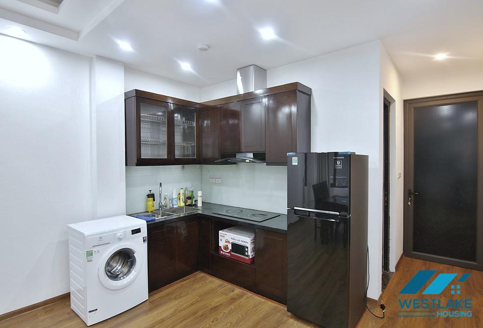 A cheap and spacious 1 bedroom apartment for rent in Xuan Dieu, Tay Ho