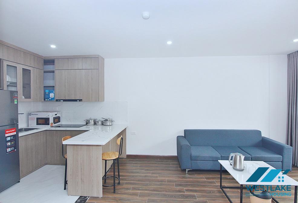 Cho Thuê Căn Hộ 1 Phòng Ngủ Hiện Đại, Thoáng Sáng Trên Phố Tô Ngọc Vân, Tây Hồ, Hà Nội