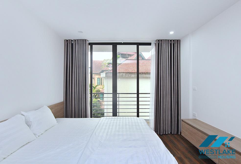 Cho Thuê Căn Hộ 1 Phòng Ngủ Hiện Đại, Thoáng Sáng Trên Phố Tô Ngọc Vân, Tây Hồ, Hà Nội