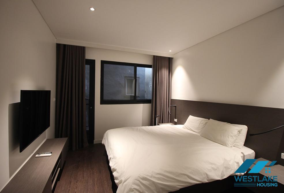 A modern 2 bedroom apartment with good price for rent in Tay Ho, Ha Noi
