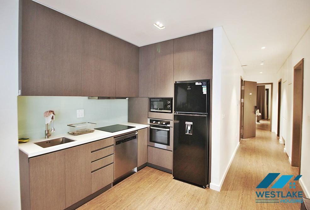A modern 2 bedroom apartment with good price for rent in Tay Ho, Ha Noi