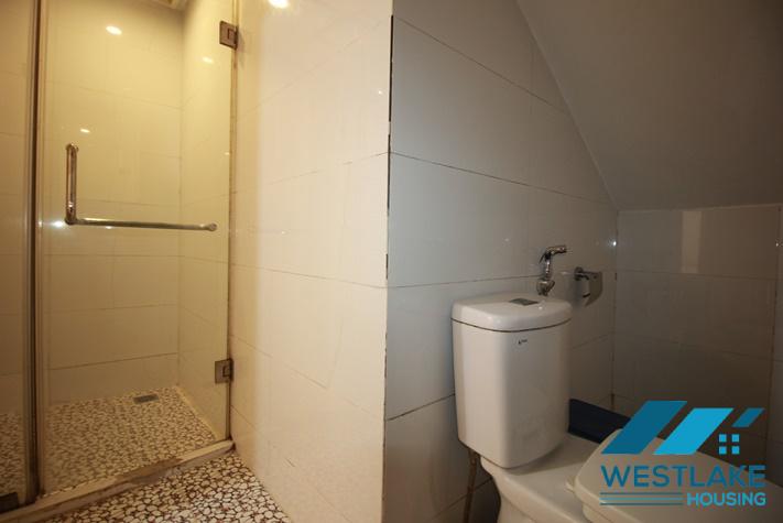 Cho Thuê Căn Hộ 3 Phòng Ngủ Rộng Rãi, Giá Rẻ Tại Tây Hồ, Hà Nội