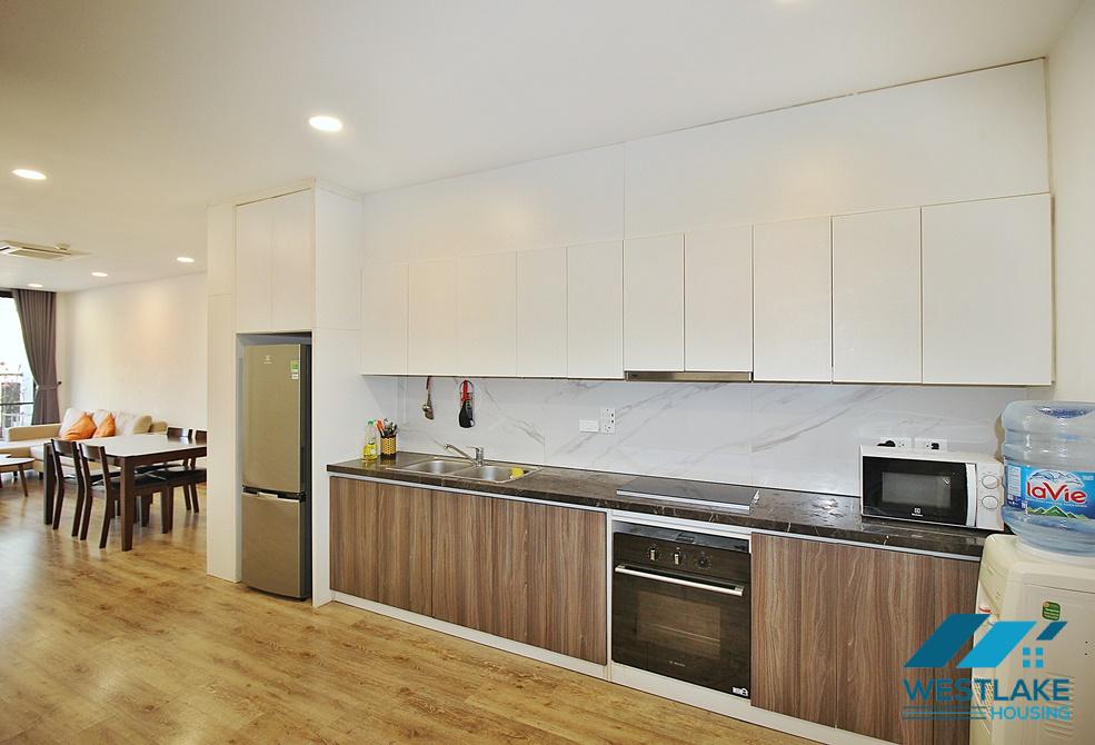 A bright 2 bedroom apartment for rent in Xuan Dieu, Tay Ho, Ha Noi