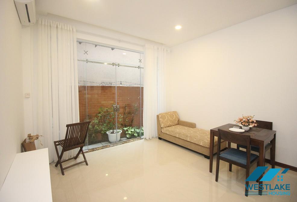 A ground floor 1 bedroom apartment for rent in Xuan Dieu, Tay Ho
