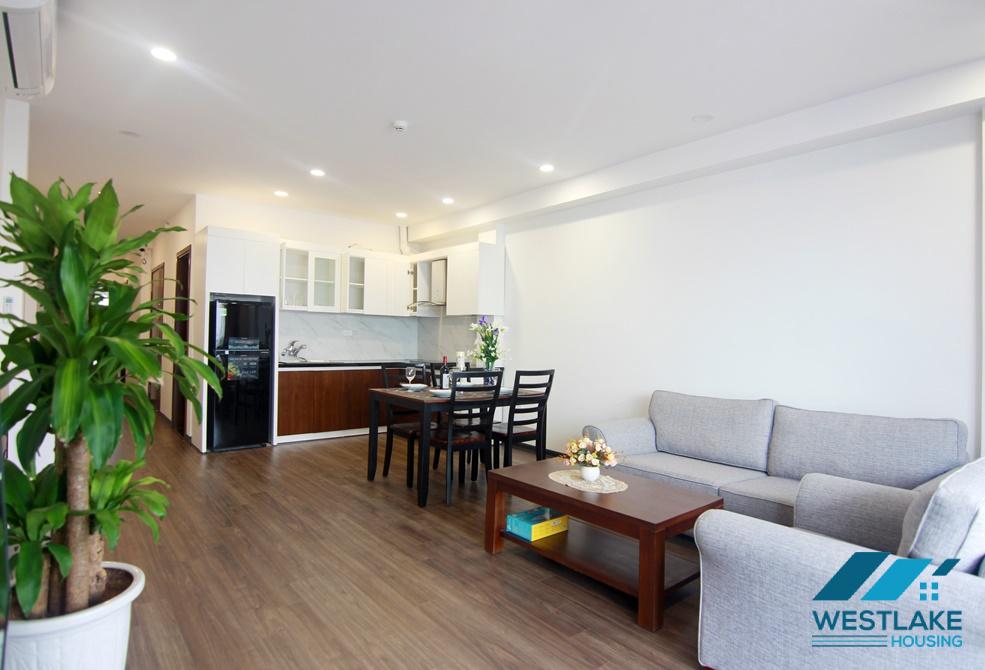 Lake view top floor apartment for rent in Xuan Dieu, Tay Ho