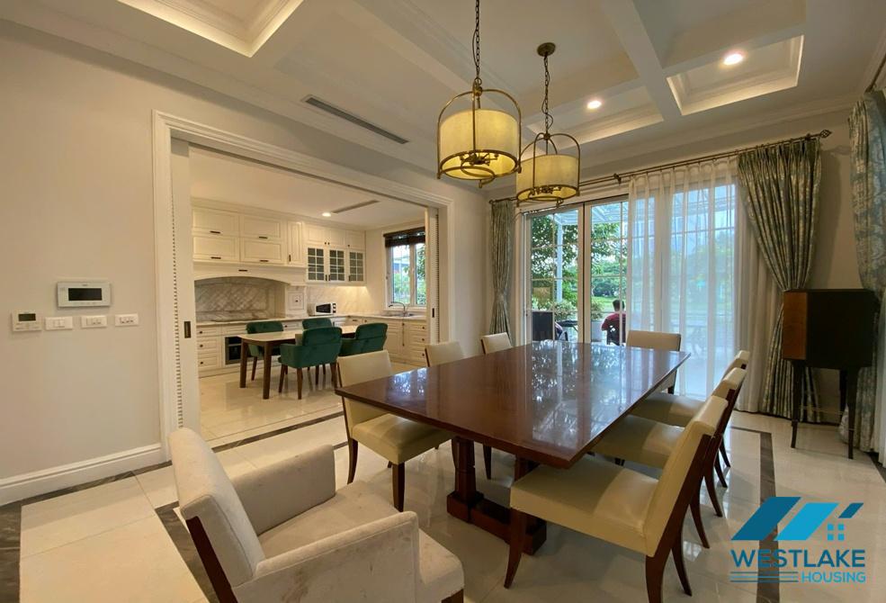 Beautiful 4 bedrooms villa for rent in Vinhomes Riverside near BIS international school