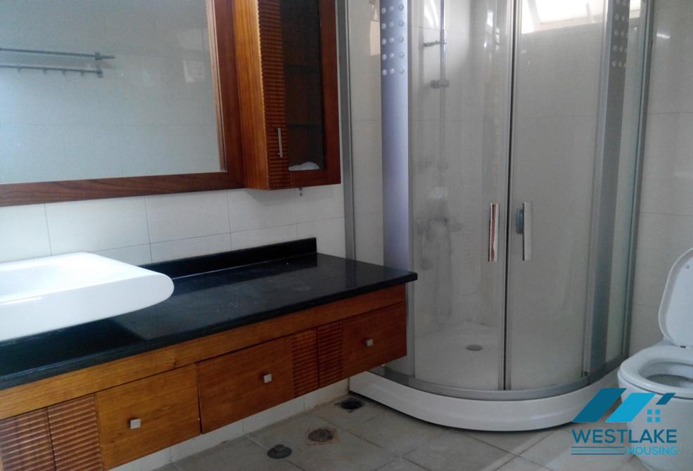 Cho thuê căn hộ tầng cao tại tòa E – Ciputra, Hà Nội