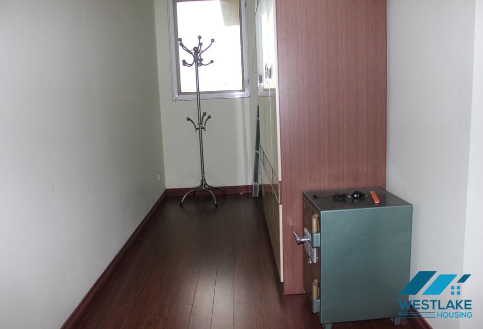 Cho thuê căn hộ 3 phòng ngủ tại tòa E – Ciputra, Hà Nội