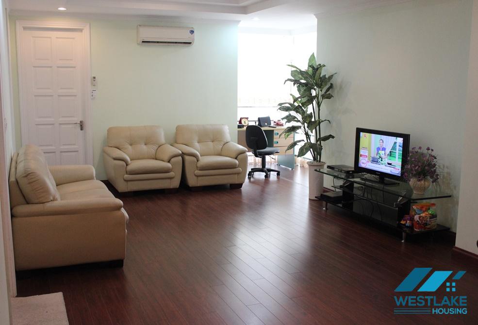 Cho thuê căn hộ 3 phòng ngủ tại tòa E – Ciputra, Hà Nội 