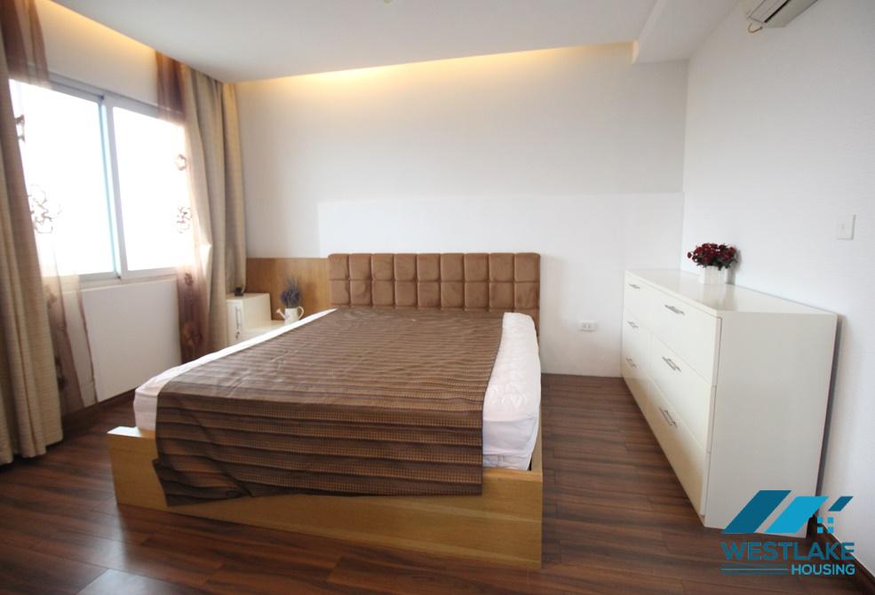 Cho thuê căn hộ 3 phòng ngủ rộng rãi tại khu đô thị quốc tế Ciputra, Hà Nội, Việt Nam