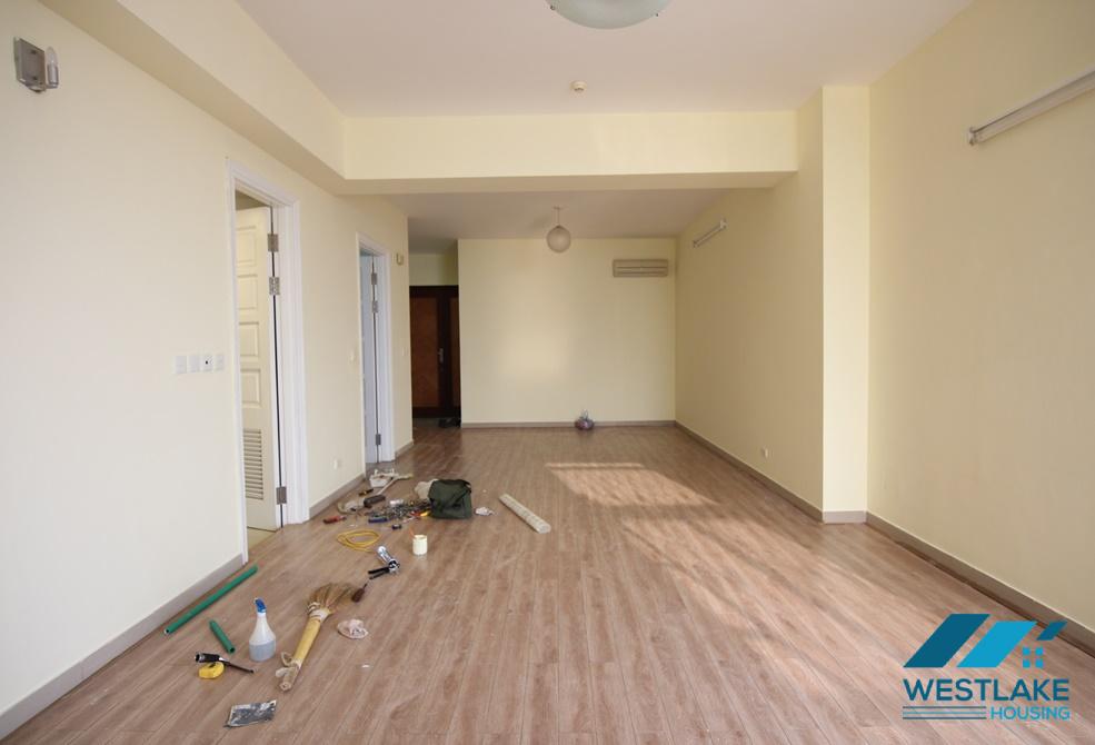 Cho thuê căn hộ 3 phòng ngủ rộng rãi tại Ciputra, Hà Nội 