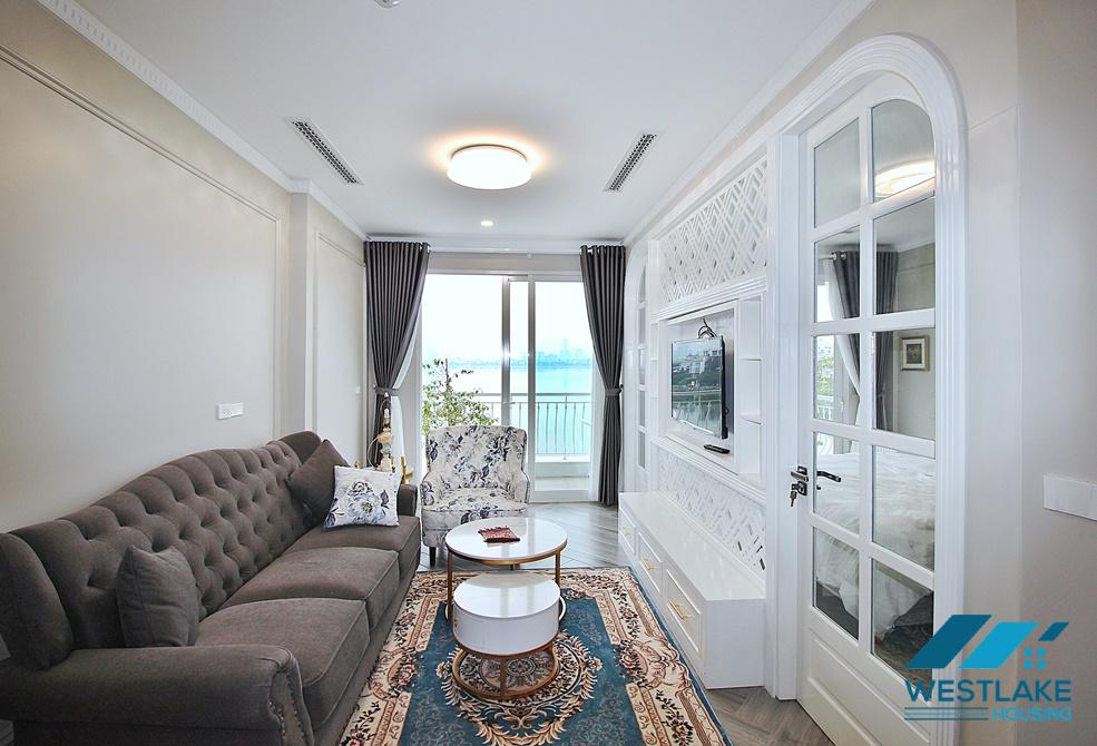 A lake view and newly 2 bedroom apartment for rent in Xuan Dieu, Tay Ho
