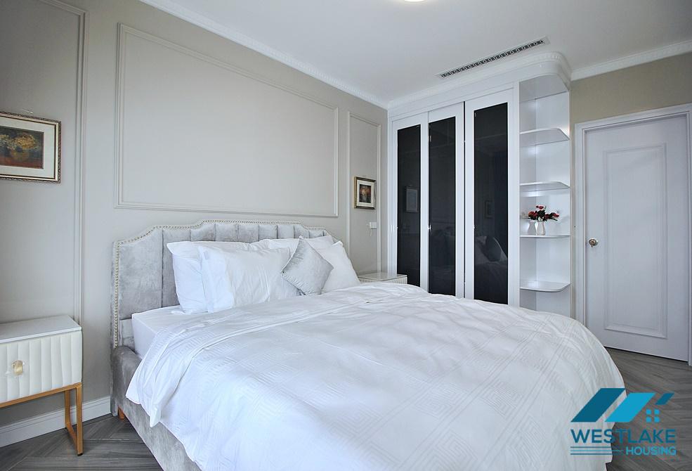A lake view and newly 2 bedroom apartment for rent in Xuan Dieu, Tay Ho