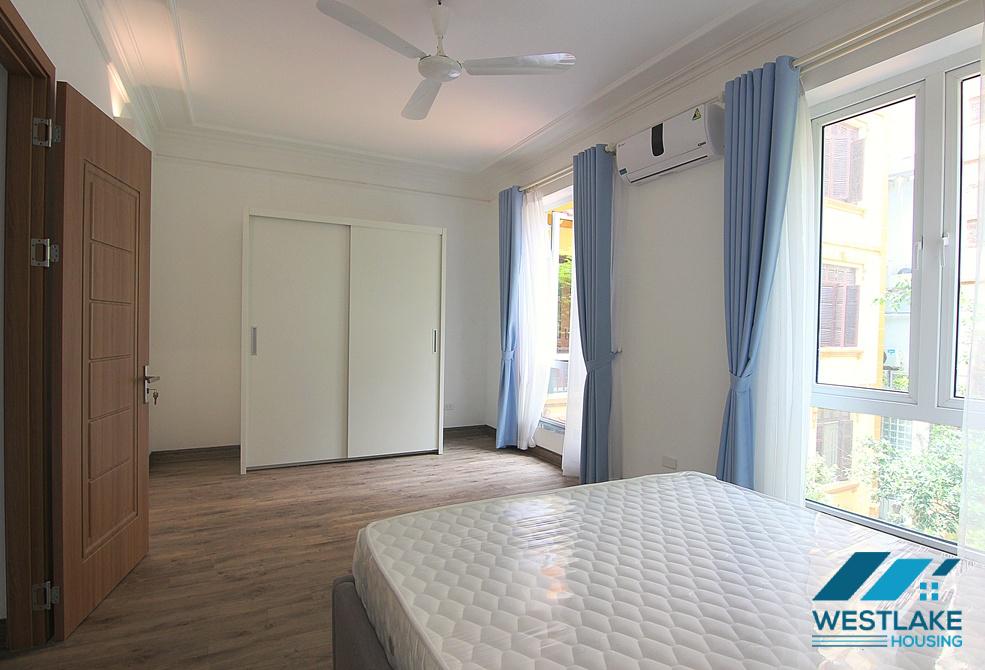 Fully furnished 04 bedrooms house in Xom Chua Westlake, Tay Ho, Ha Noi for rent