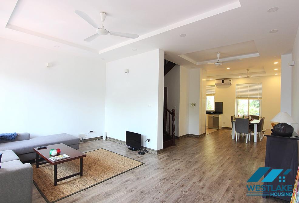 Fully furnished 04 bedrooms house in Xom Chua Westlake, Tay Ho, Ha Noi for rent