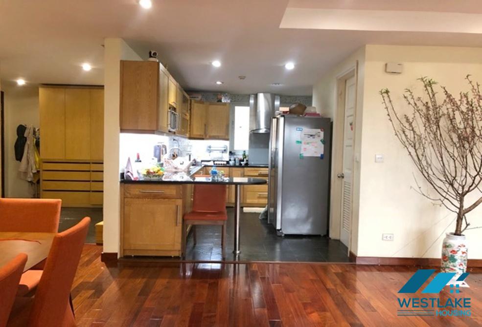 Lovely apartment for rent in E Tower close to UNIS school, Ciputra, Tay Ho, Ha Noi