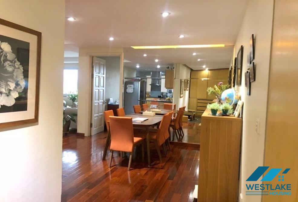 Lovely apartment for rent in E Tower close to UNIS school, Ciputra, Tay Ho, Ha Noi