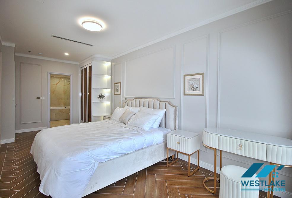 A high quality 2 bedroom apartment for rent in Xuan Dieu, Tay Ho, Ha Noi