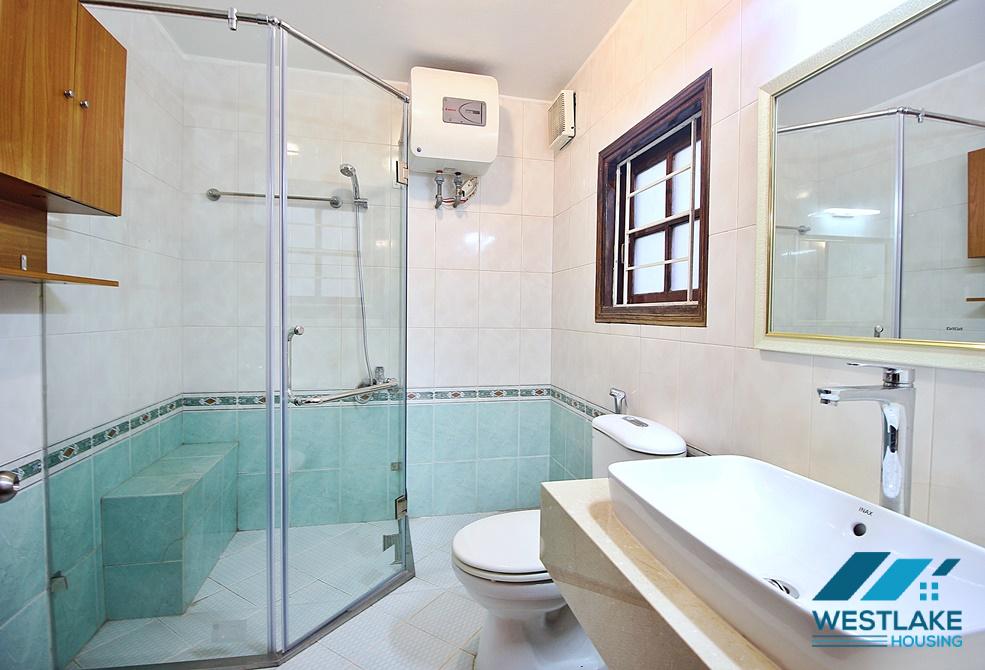 A big 4 bedroom house for rent in Xuan Dieu, Tay Ho, Ha Noi