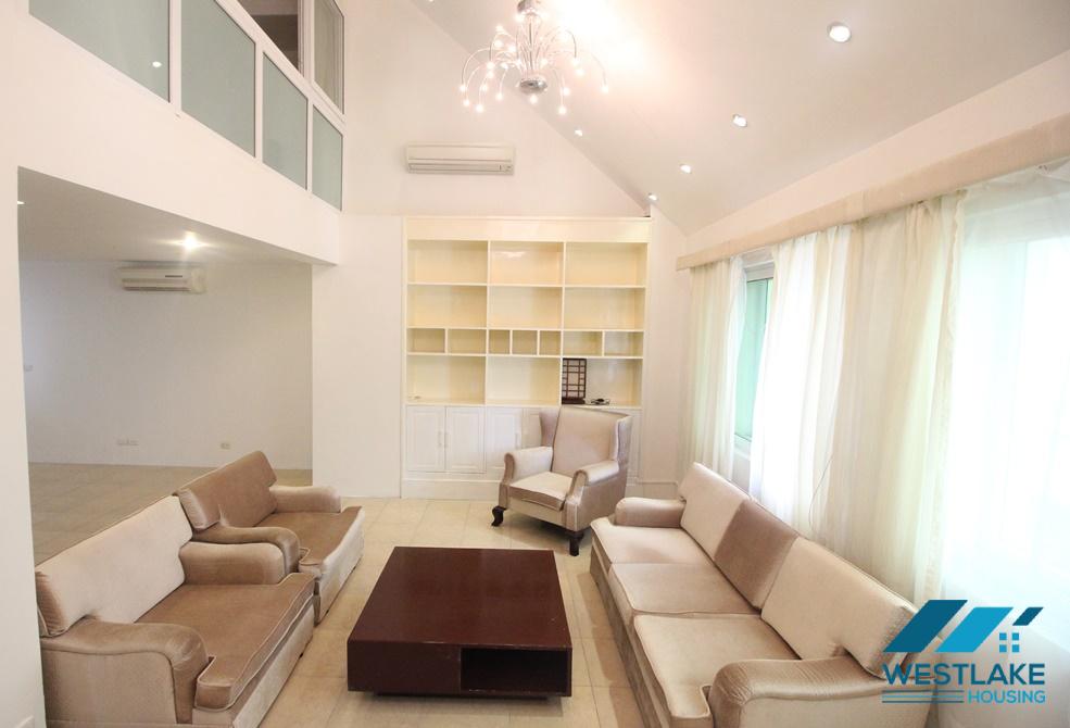 Cho thuê căn hộ duplex đẹp tại tòa E Ciputra, Tây Hồ, Hà Nội