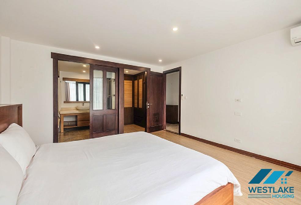 Bright and cozy 3 bedroom apartment for rent in Xuan Dieu, Tay Ho, Ha Noi