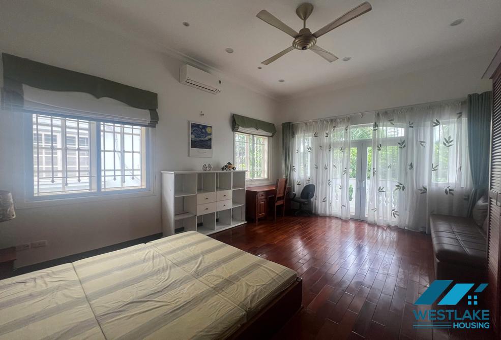 Garden 5 bedrooms house for rent in Ciputra, Tay Ho ward, Ha Noi Garden 5 bedrooms house for rent in Ciputra, Tay Ho ward, Ha Noi