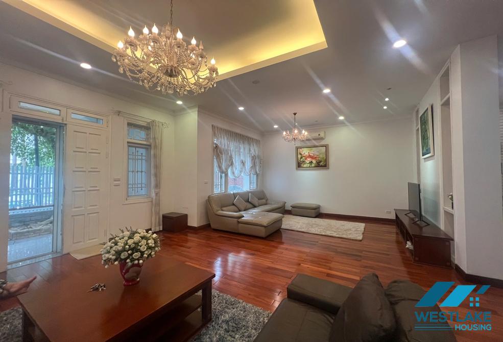 Garden 5 bedrooms house for rent in Ciputra, Tay Ho ward, Ha Noi Garden 5 bedrooms house for rent in Ciputra, Tay Ho ward, Ha Noi