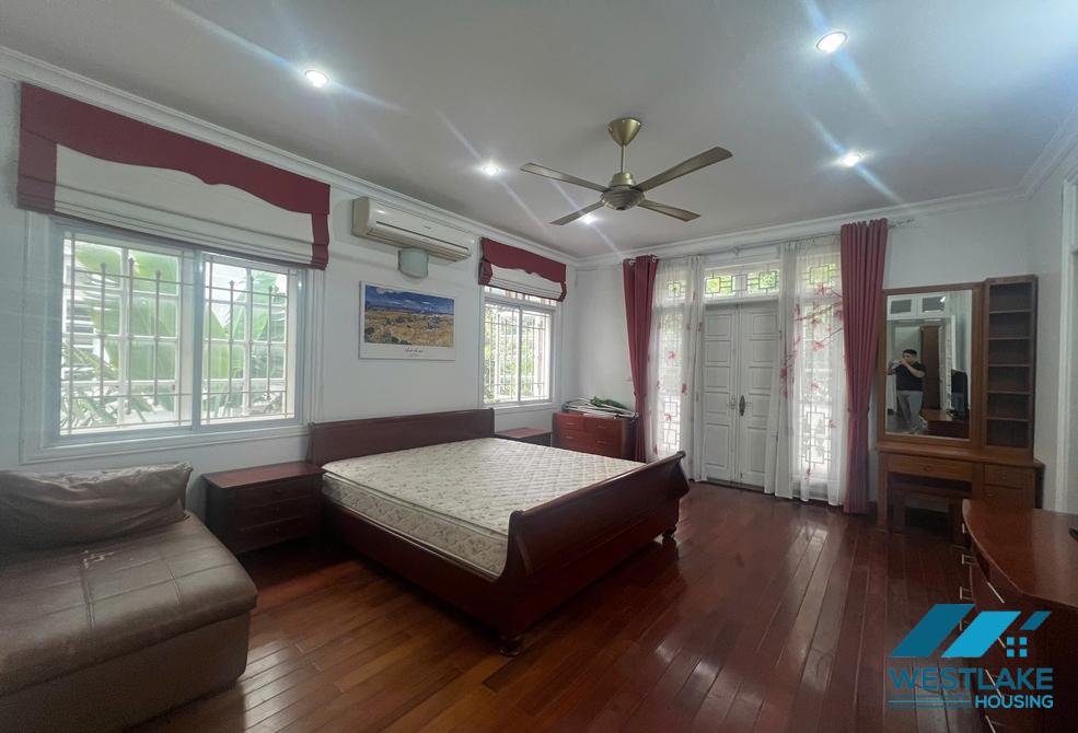 Garden 5 bedrooms house for rent in Ciputra, Tay Ho ward, Ha Noi Garden 5 bedrooms house for rent in Ciputra, Tay Ho ward, Ha Noi