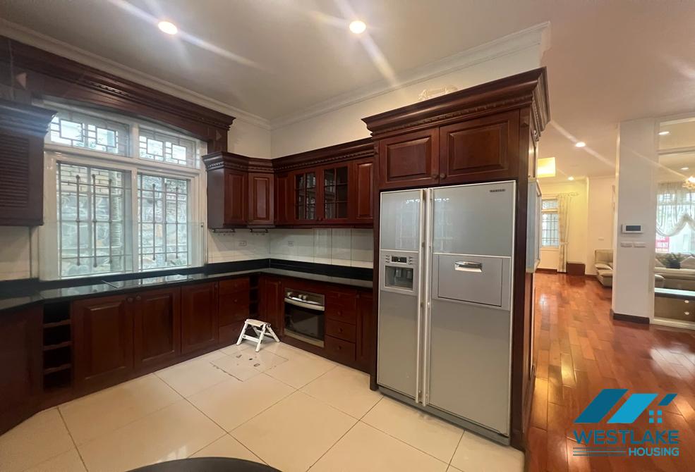 Garden 5 bedrooms house for rent in Ciputra, Tay Ho ward, Ha Noi Garden 5 bedrooms house for rent in Ciputra, Tay Ho ward, Ha Noi