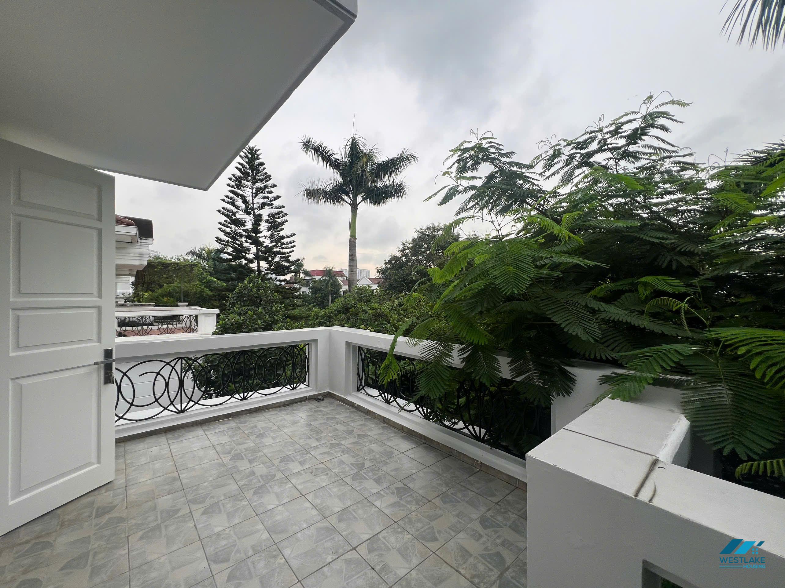 Renovated morden house for rent in D block, Ciputra, Tay Ho ward, Ha Noi Renovated morden house for rent in D block, Ciputra, Tay Ho ward, Ha Noi