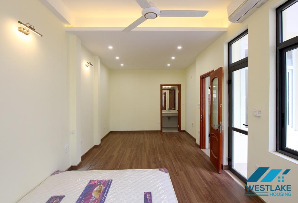 A 3 bedroom house with big yard for rent in Xuan Dieu, Tay Ho