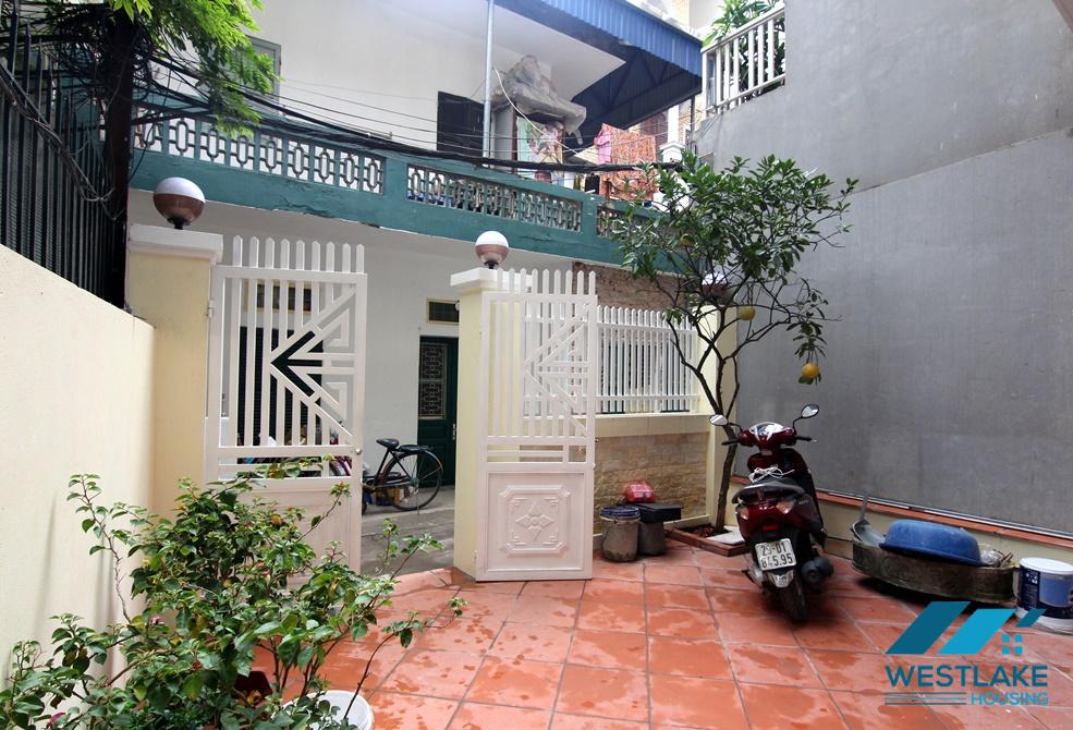 A 3 bedroom house with big yard for rent in Xuan Dieu, Tay Ho