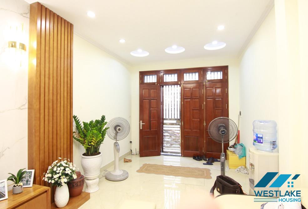 A nice 4 bedroom house for rent in An Duong Vuong, Tay Ho