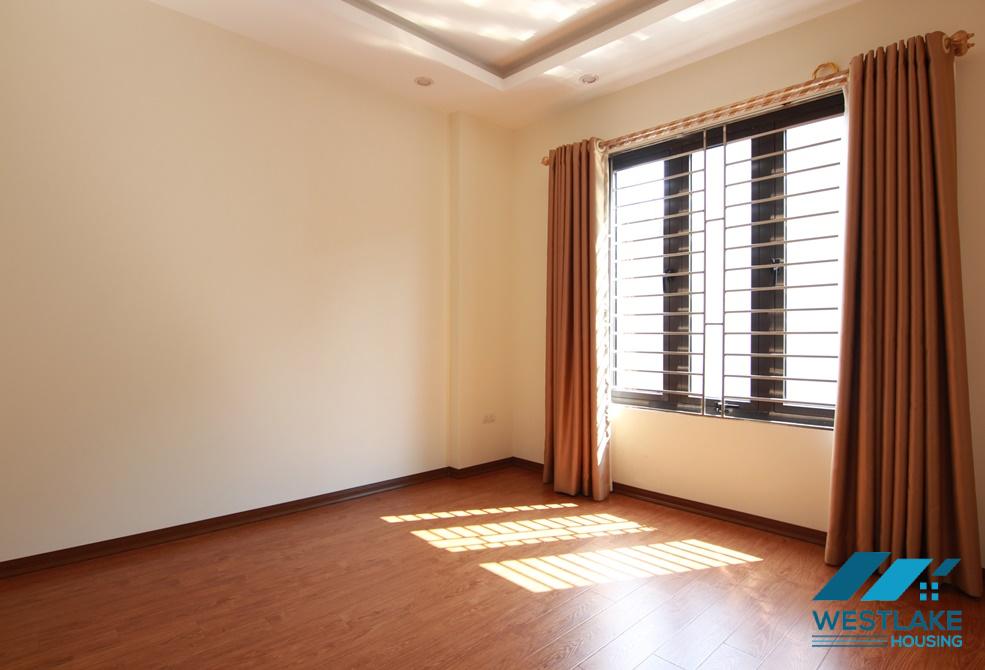 A nice 4 bedroom house for rent in An Duong Vuong, Tay Ho