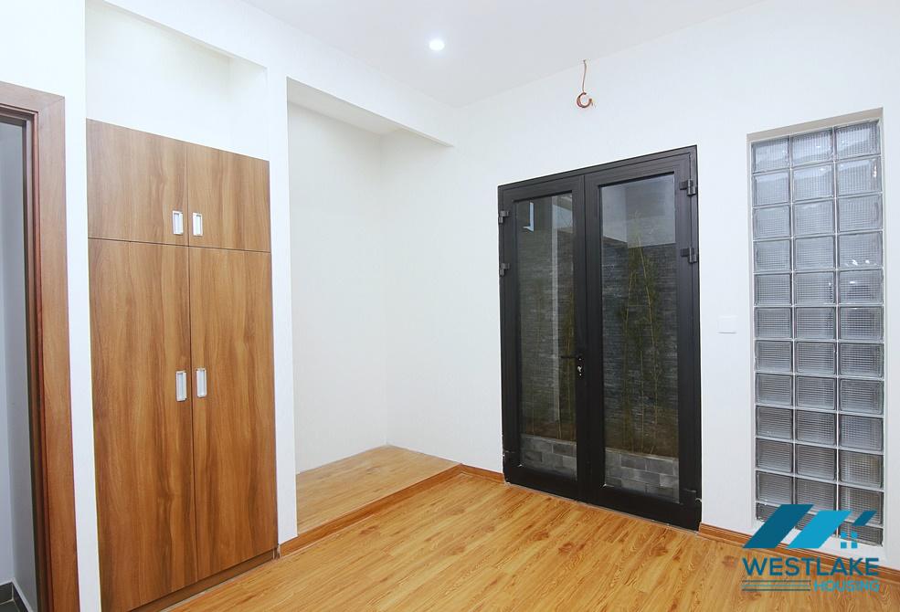 A nice design house for rent near Nhat Tan bridge, Tay Ho, Ha Noi