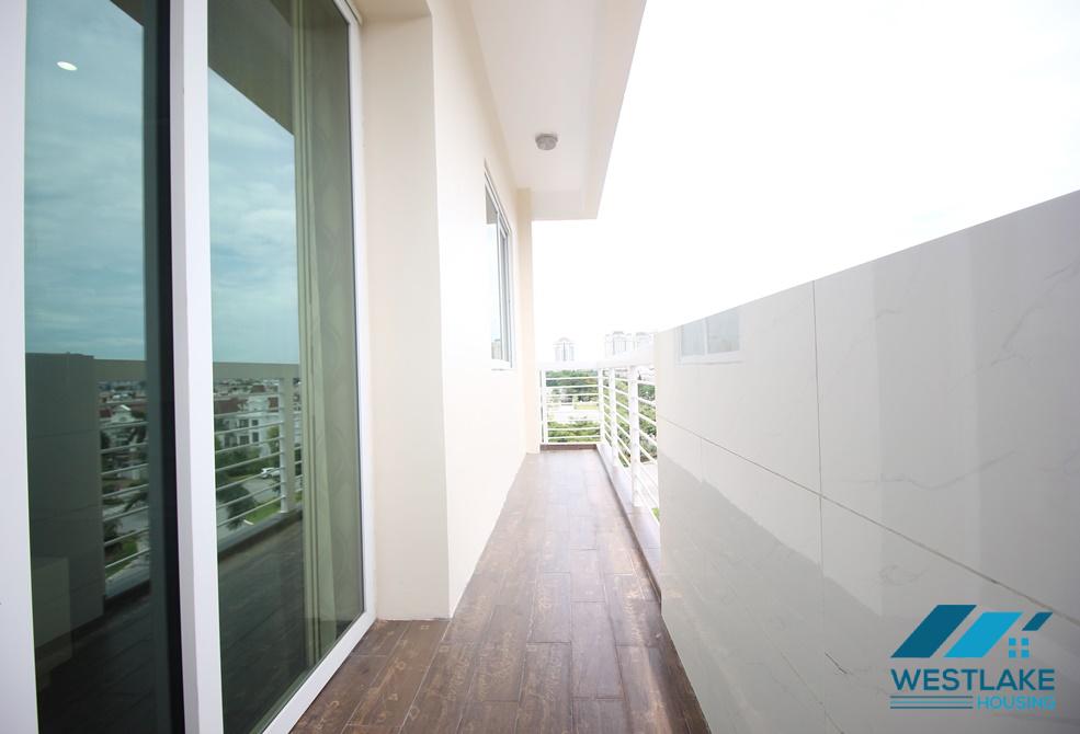 Cho thuê căn hộ 3 phòng ngủ tại tòa E4 Ciputra.