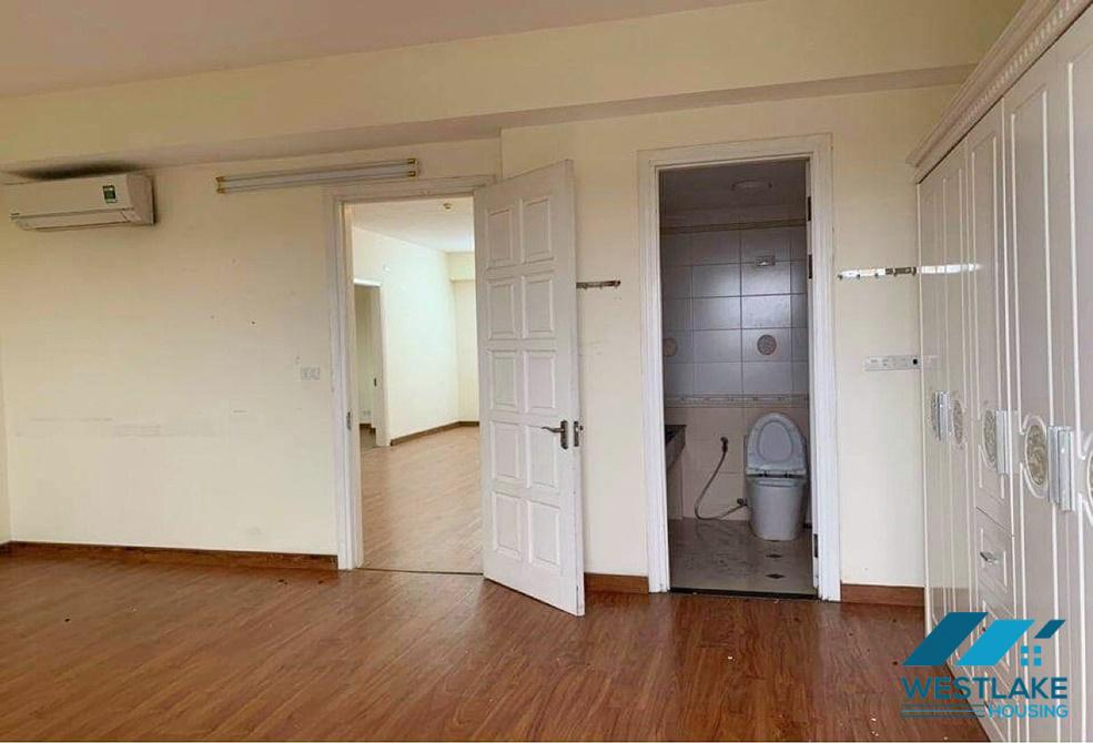 Cho thuê căn hộ 3 phòng ngủ nội thất cơ bản tại Ciputra